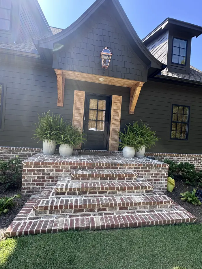 Front entry of a custom home built by Still Oak Homes in Alabama